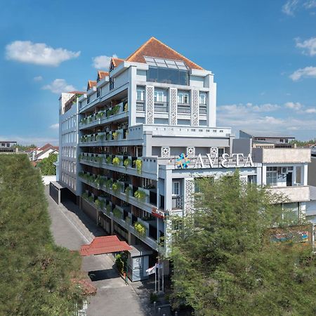 Aveta Hotel Malioboro ジョグジャカルタ エクステリア 写真