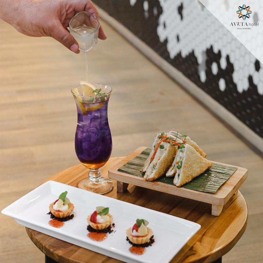 Aveta Hotel Malioboro ジョグジャカルタ エクステリア 写真